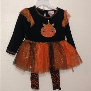 Cute pumpkin outfit